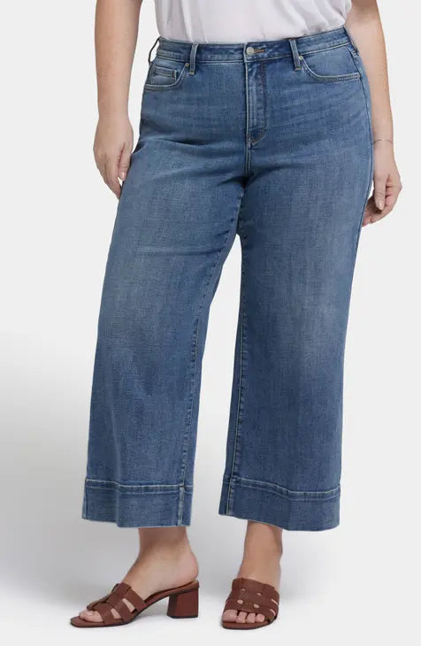 Wide Leg Cropped Cargo